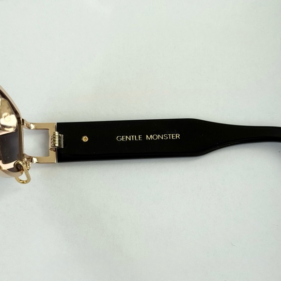 Gentle Monster AUTHENTIC! Gw 002 03 Gentle Wu Gold Frame Sunglasses. - Picture 7 of 16
